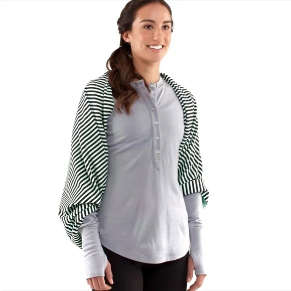 lululemon Vinyasa Scarf - Picture 3 of 5